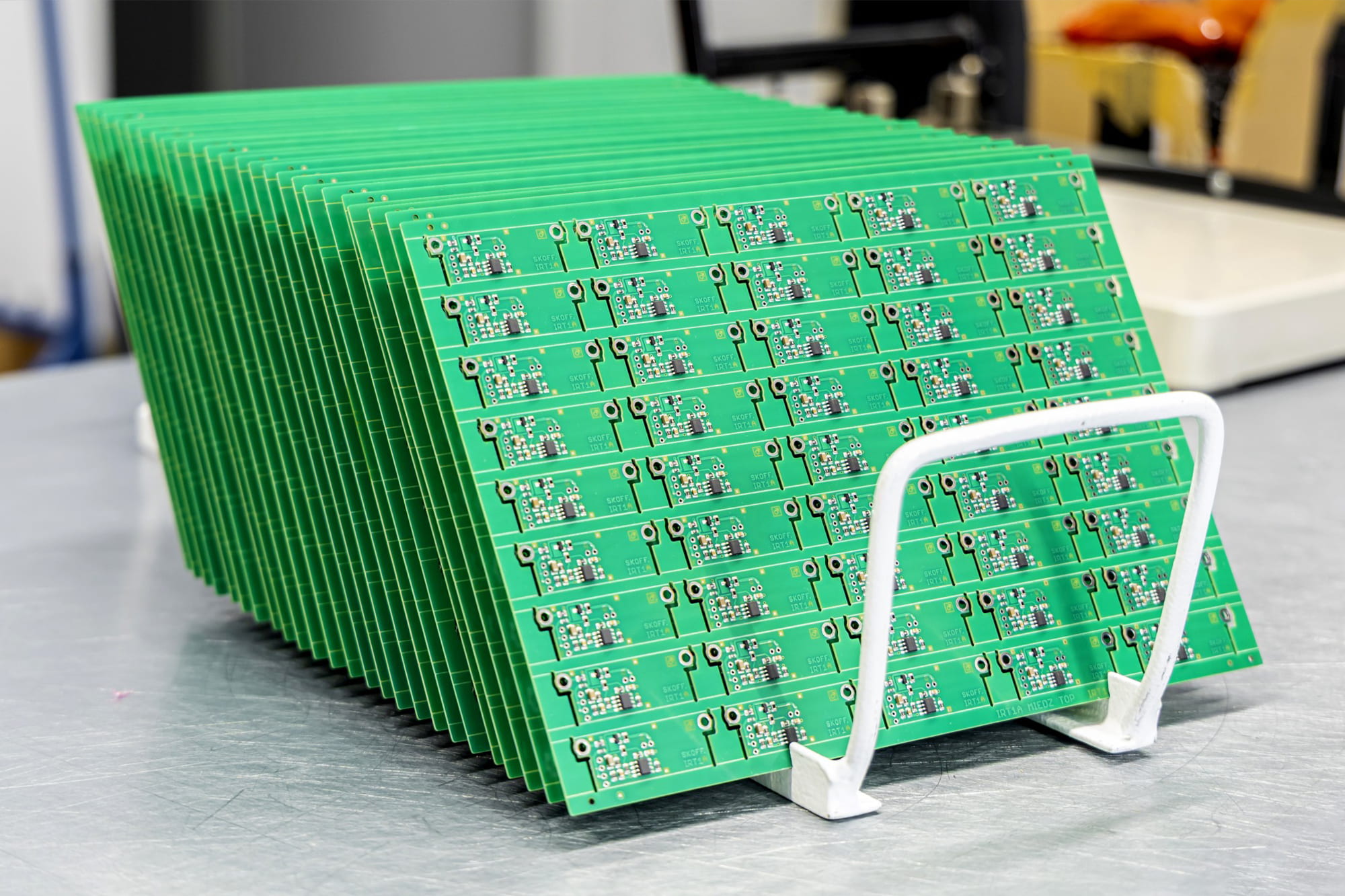 Wsparcie projektowe PCB i&nbsp;weryfikacja DfM w&nbsp;RGB Pro – przygotowanie do&nbsp;produkcji seryjnej elektroniki.